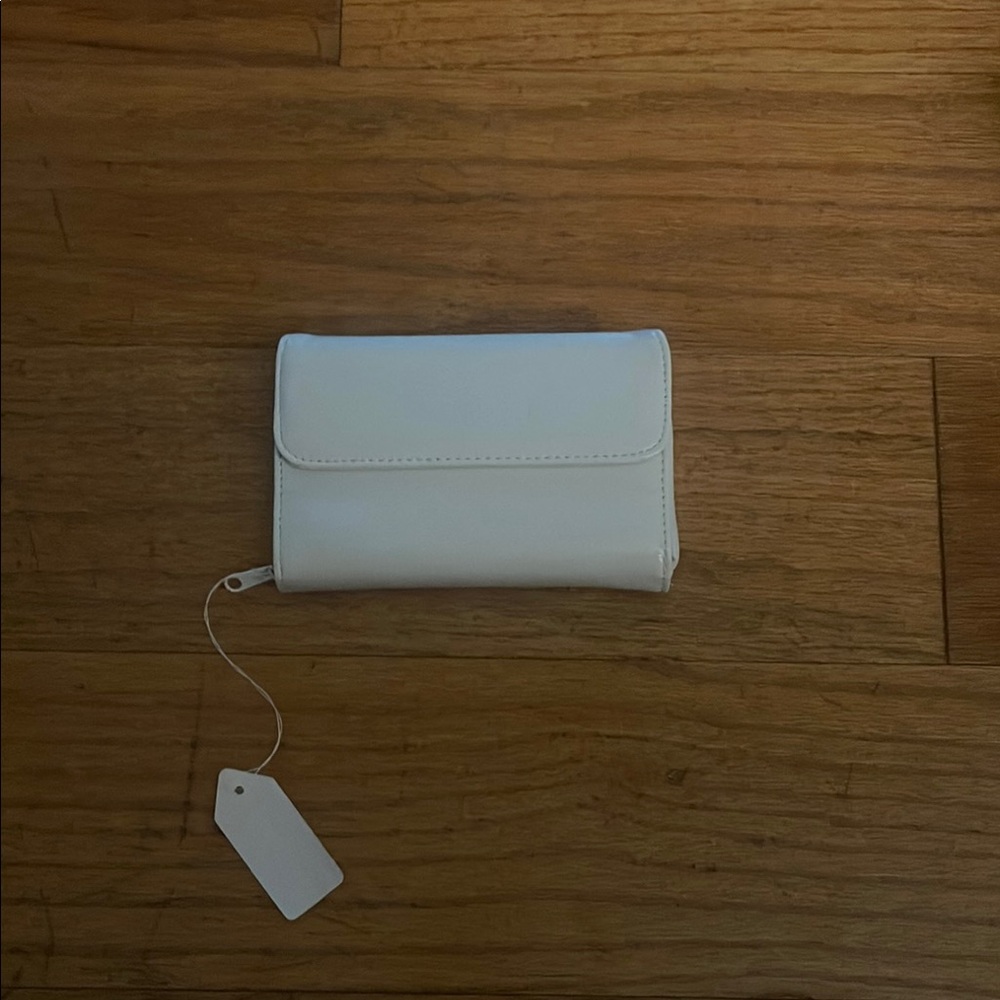 Elegant White Women's Wallet